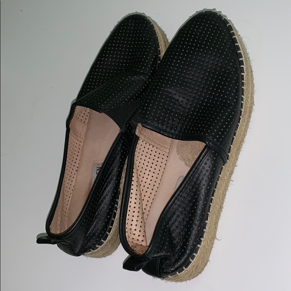 STEVE MADDEN SLIP ONS